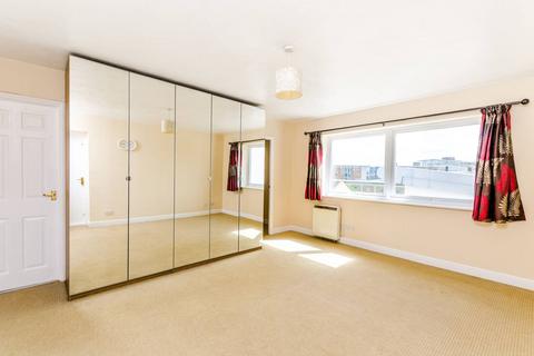 Felixstowe Court, Royal Docks, London, E16