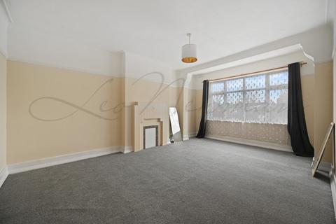 2 bedroom flat to rent, Kenton Court, Kenton Road, Harrow HA3 8AQ