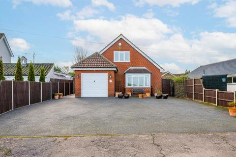 5 bedroom detached bungalow for sale, Cess Road, Martham