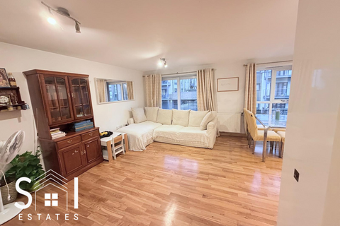 undefined, Wintergreen Boulevard, West Drayton, UB7 9GJ