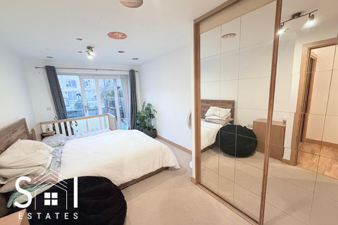 undefined, Wintergreen Boulevard, West Drayton, UB7 9GJ