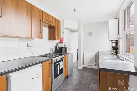 3 bedroom terraced house to rent, Malvern Villas, Durham DH1
