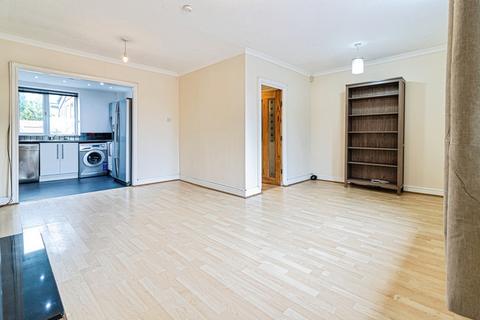 4 bedroom terraced house to rent, Simms Close, Greater Manchester M3