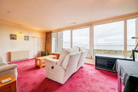 2 bedroom apartment for sale, Montpellier Crescent, Wallasey