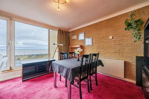 2 bedroom apartment for sale, Montpellier Crescent, Wallasey