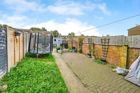 3 bedroom end of terrace house for sale, Lomond Road, Hemel Hempstead