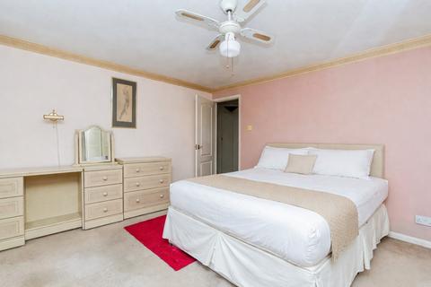 2 bedroom semi-detached bungalow for sale, Cedar Crescent, North Baddesley, Southampton