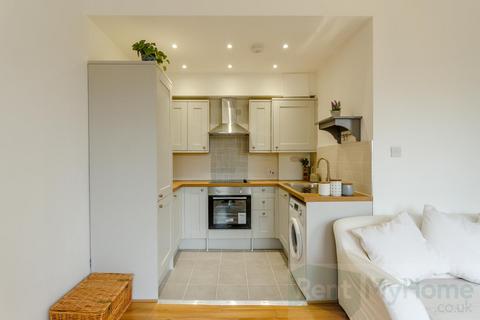 1 bedroom flat to rent, Manor Park, London