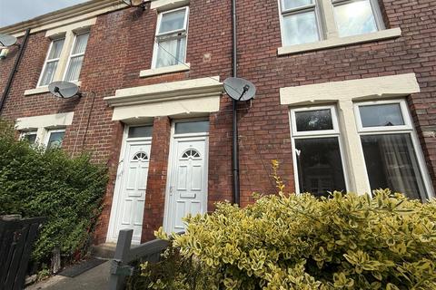 2 bedroom apartment to rent, Eighth Avenue, Heaton