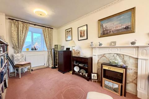 2 bedroom flat for sale, Scarcroft ~ Scarcroft Court, Thorner Lane, LS14