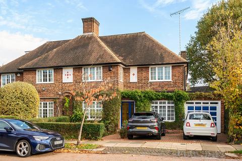 4 bedroom semi-detached house for sale, Hampstead Garden Suburb NW11