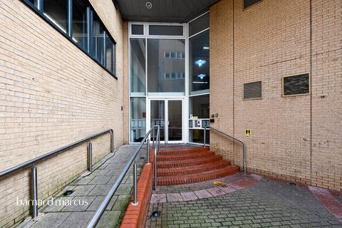 undefined, High Street, Feltham
