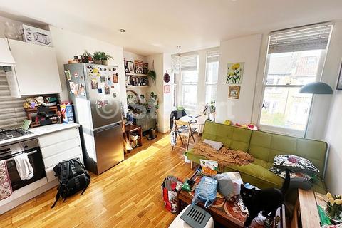 2 bedroom flat to rent, Beresford Road, London N8