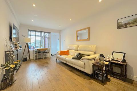 1 bedroom flat for sale, Melrose Drive, Wolverhampton WV6