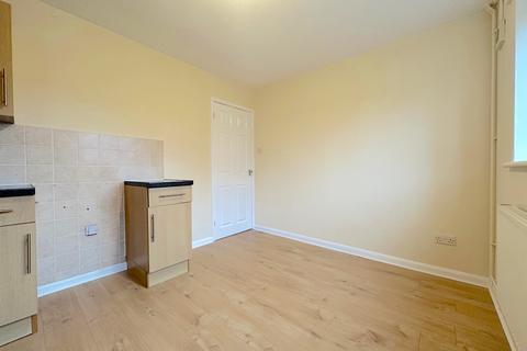 2 bedroom end of terrace house for sale, Solent Close, Wolverhampton WV9