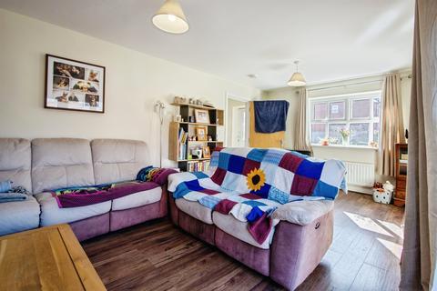 4 bedroom detached house for sale, Mapplewell Road, Castleford