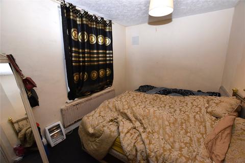 4 bedroom terraced house for sale, Woodview Mount, Leeds, West Yorkshire