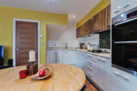 2 bedroom end of terrace house for sale, Cavendish Road, Bournemouth
