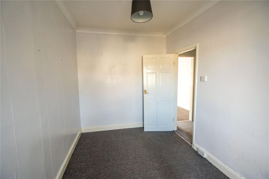 Bedroom 2 (2)