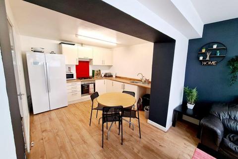 4 bedroom private hall to rent, Green Street, Lancaster LA1