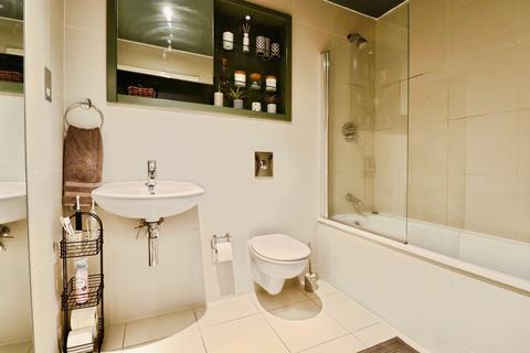 1 bedroom flat for sale, Newport Road, Cardiff