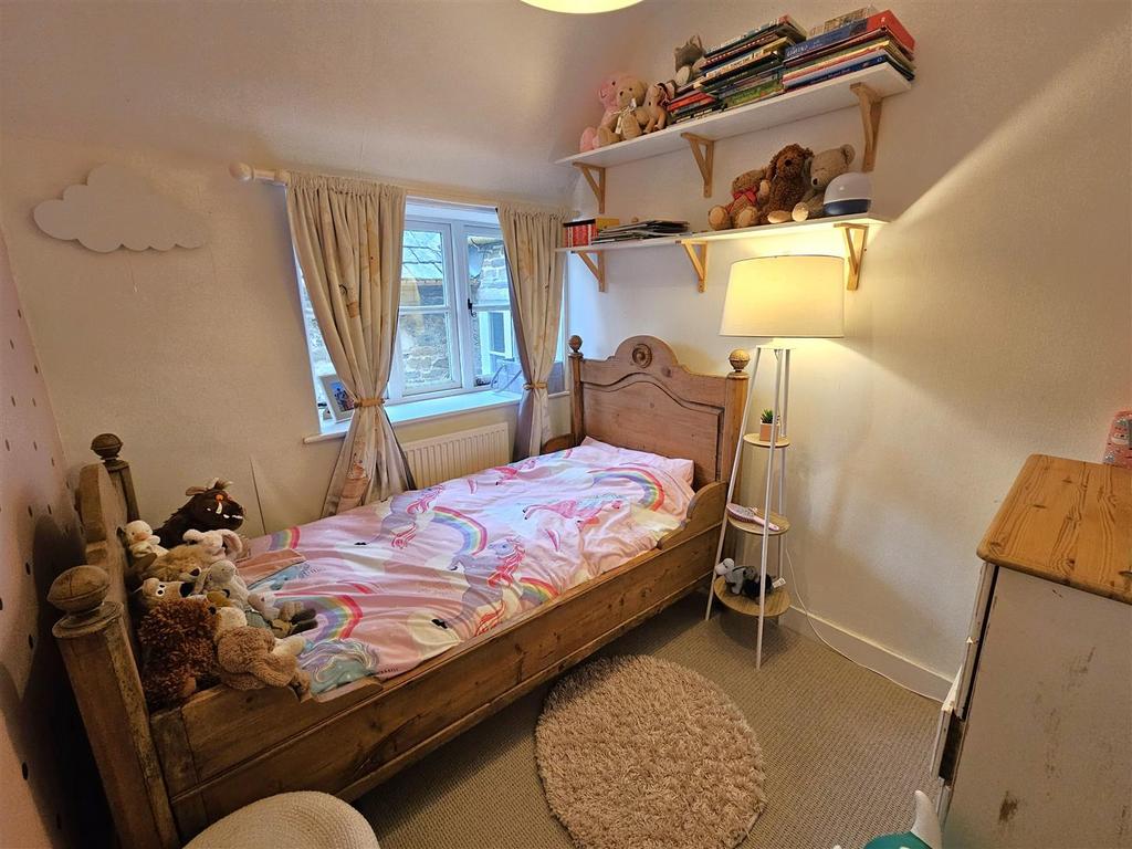 Bedroom 3.jpg