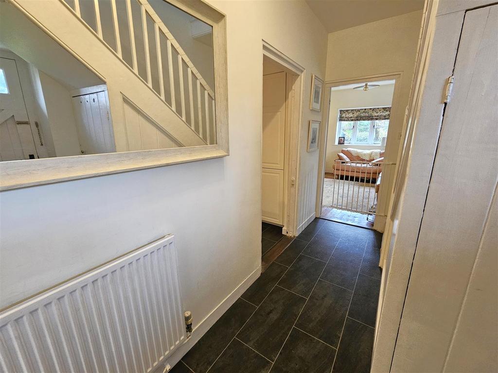Hallway.jpg