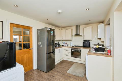 3 bedroom end of terrace house for sale, Farman Row, Burton-On-Trent