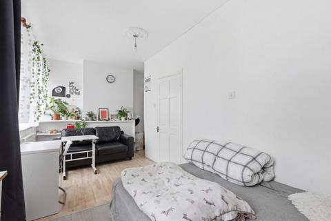 2 bedroom flat for sale, Mellish Street, Gilbertson House Mellish Street, E14
