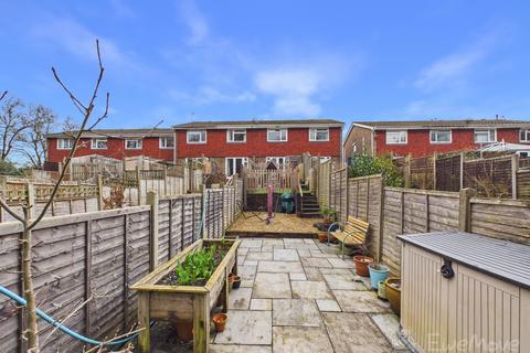 2 bedroom terraced house for sale, Waterside Close, Bordon, Hampshire, GU35
