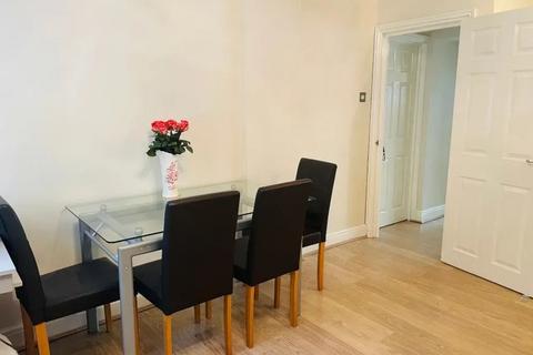 2 bedroom maisonette to rent, Glendor Gardens, London, NW7