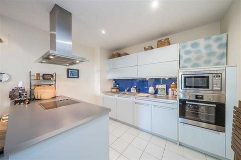 1 bedroom flat to rent, Woodman Mews, Richmond TW9