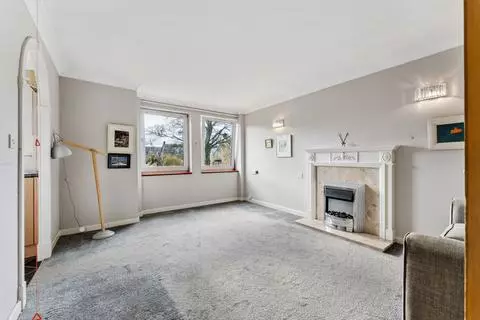 1 bedroom flat for sale - Photo 4