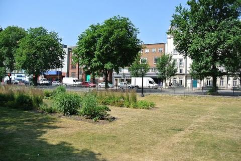 1 bedroom flat to rent, B/20-22 Gloucester Place BN1 4AA