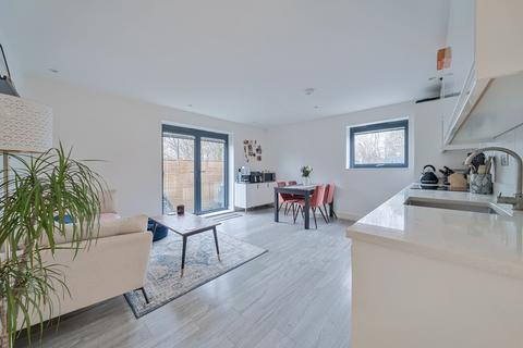 2 bedroom ground floor flat for sale, Whitefield Road, Bristol