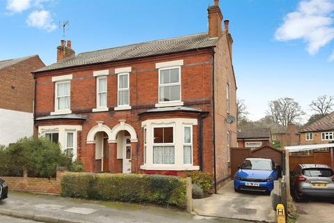 Bramcote Road, Beeston, NG9 1DW