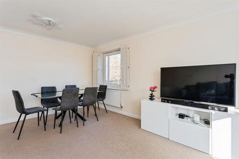 2 bedroom flat for sale, Harlands Road, Haywards Heath