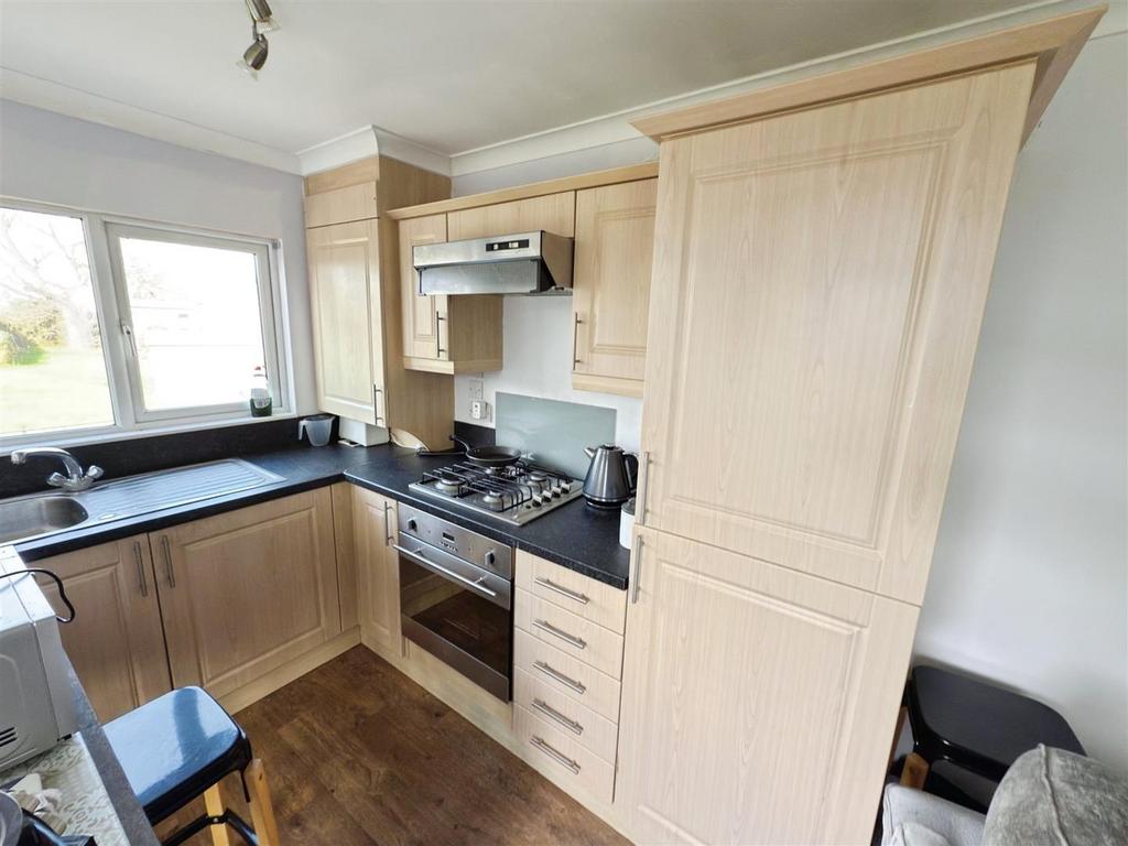 19d5bd3e-KITCHEN.jpg