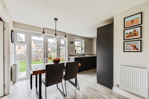 3 bedroom detached house for sale, Pipit Lane, Witney