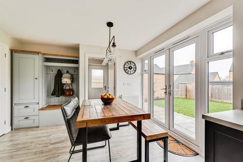 3 bedroom detached house for sale, Pipit Lane, Witney