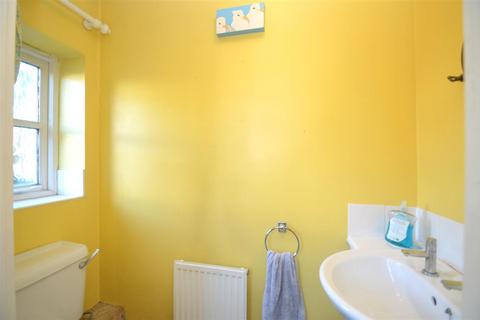 3 bedroom semi-detached house for sale, Britannia Way, East Cowes