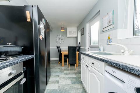 undefined, Vale Close, Almondbury, Huddersfield, HD5