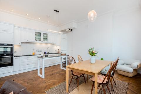 undefined, William House, 3 Parade, Leamington Spa Warwickshire CV32 4DG
