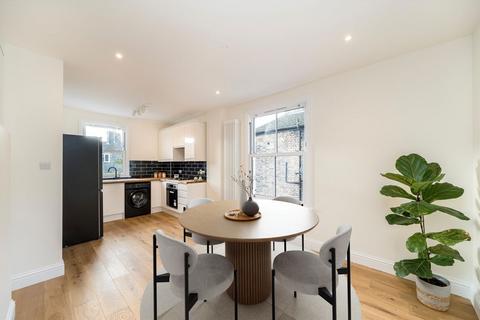 2 bedroom flat for sale, Surrey Road, London SE15