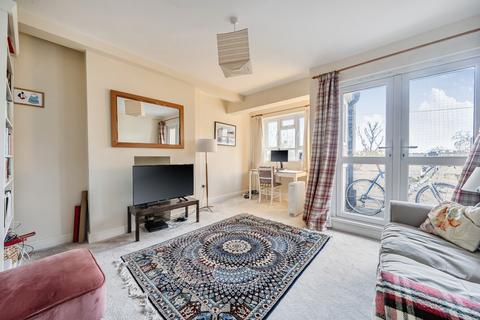 2 bedroom flat for sale, Nunhead Lane, Peckham Rye, London, SE15