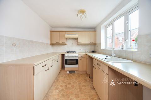 3 bedroom terraced house to rent, Willoughby Close, Bedfordshire LU6