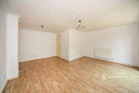 3 bedroom terraced house to rent, Willoughby Close, Bedfordshire LU6