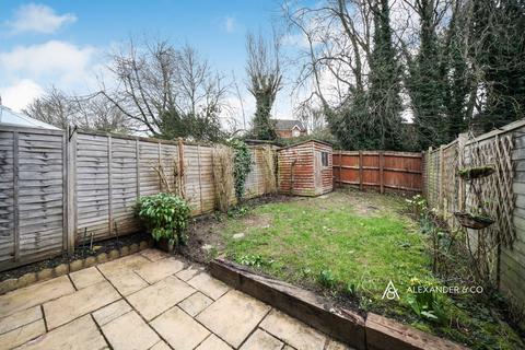 3 bedroom terraced house to rent, Willoughby Close, Bedfordshire LU6