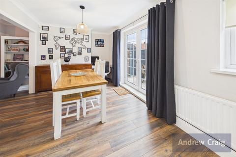 undefined, Clinton Place, East Herrington