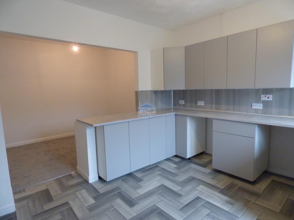 Open Plan Kitchen/Diner/Family Room